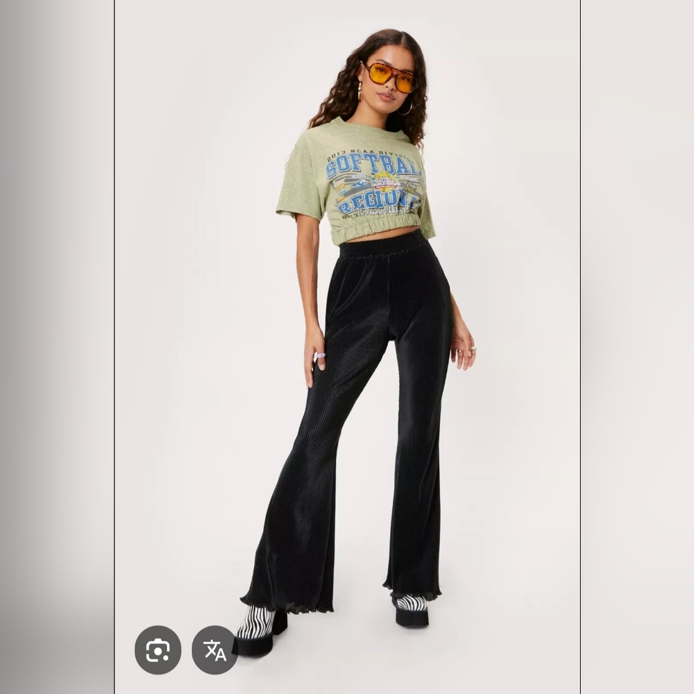 NASTY GAL Plisse High Waisted Flare Black Pants | SZ 6